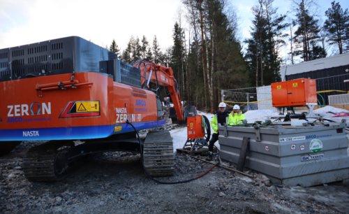 Denne elektriske gravemaskinen inngår i den utslippsfrie maskinparken som er i sving på Cleancon sitt demoprosjekt Lystad brannstasjon, i Lillestrøm kommune.