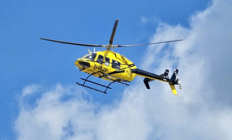 gult helikopter