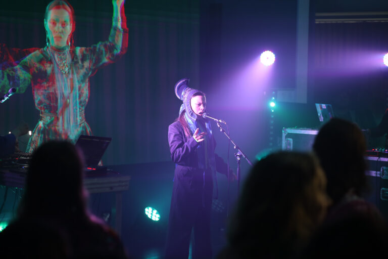Kulturinnslag under Lávdan Sámi Arena i Guovdageaidnu