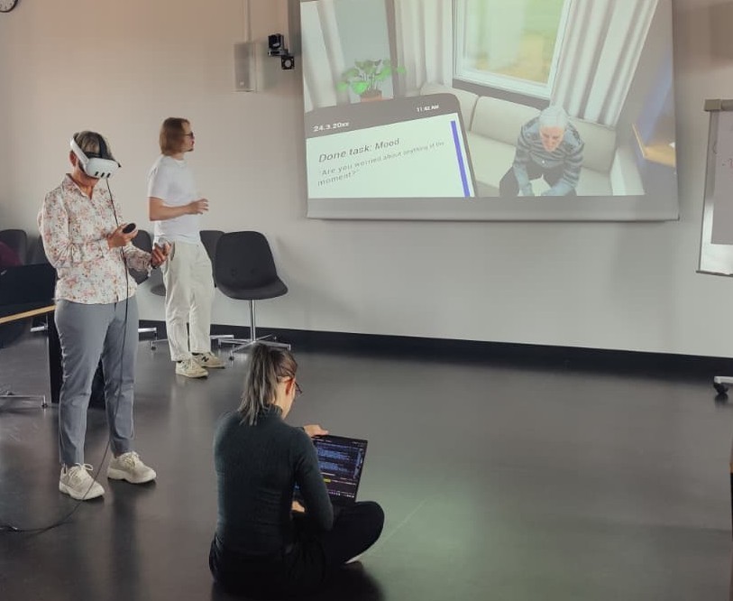 folk som driver med VR-trening - XRHealthEdu